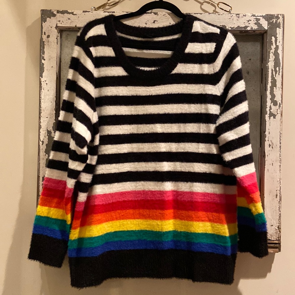 CREW PULLOVER SWEATER - FUZZY YARN STRIPE RAINBOW Sz 1